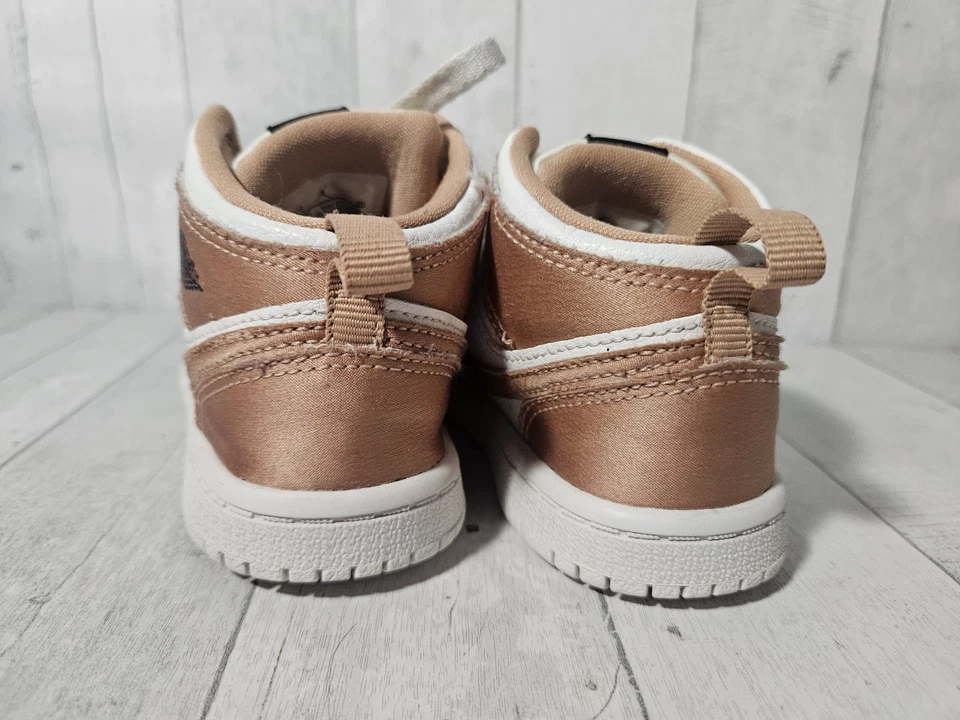 Air Jordan 1 Mid Blanco Oro Rosa 644507-190 Talla 9c Foto 4 de 4