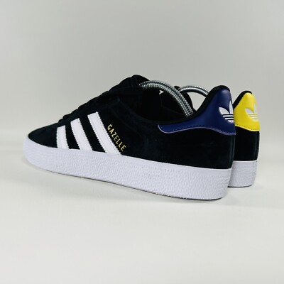 adidas gazelle silver green womens Buy adidas Originals Warm Clay/Ftwr White/Gold Met. Gazelle Bold J Sneakers main image 0
