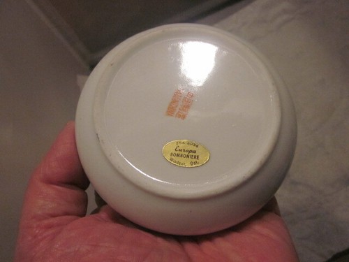Vintage Souvenir Ashtray Collector Plate FLORAL EUROPA BOMBONIERE WINDSOR ONT. - Picture 3 of 4
