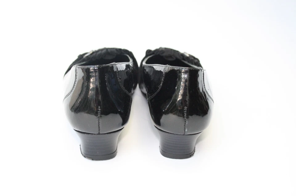 HOTTER 'Velvet Black Patent + Suede Low Heel Court Shoes Wide EE UK 5.5 - Image 4 of 4