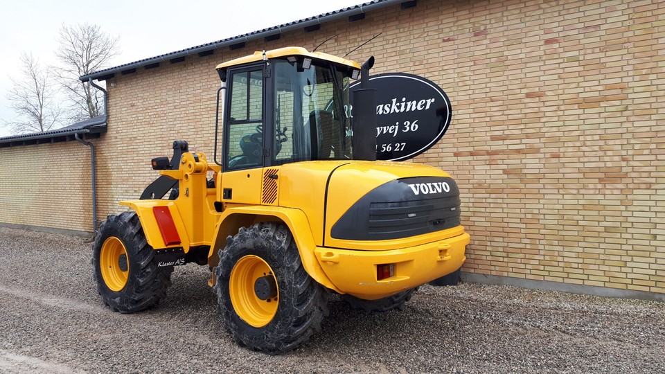 Погрузчик volvo l45b