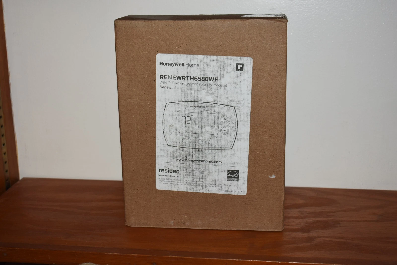 Honeywell Home RENEWRTH6580WF 7-Day Wi-Fi Programmable Thermostat Renewed