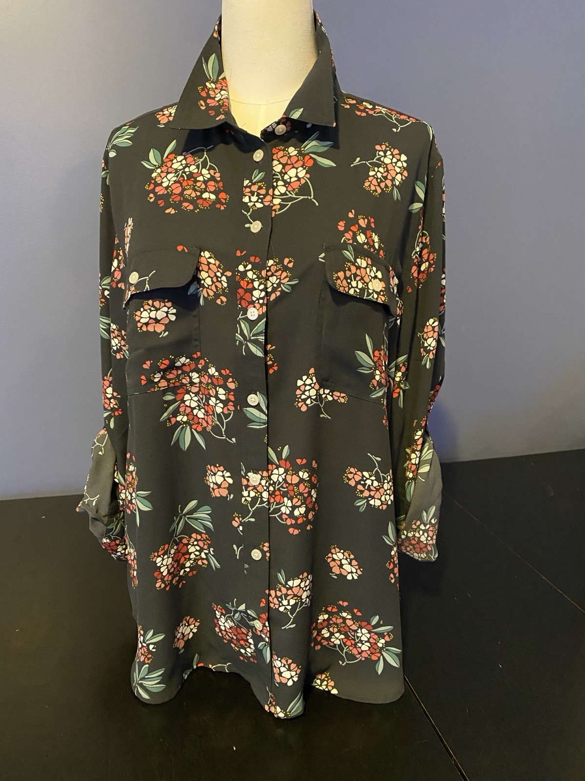 Loft Utility Blouse Hydrangea Lightweight XL NWOT - image 1