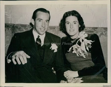 1940 Wedding Reception Of Sarah Palfrey And Elwood Cooke At The Sherr Photo 7X9