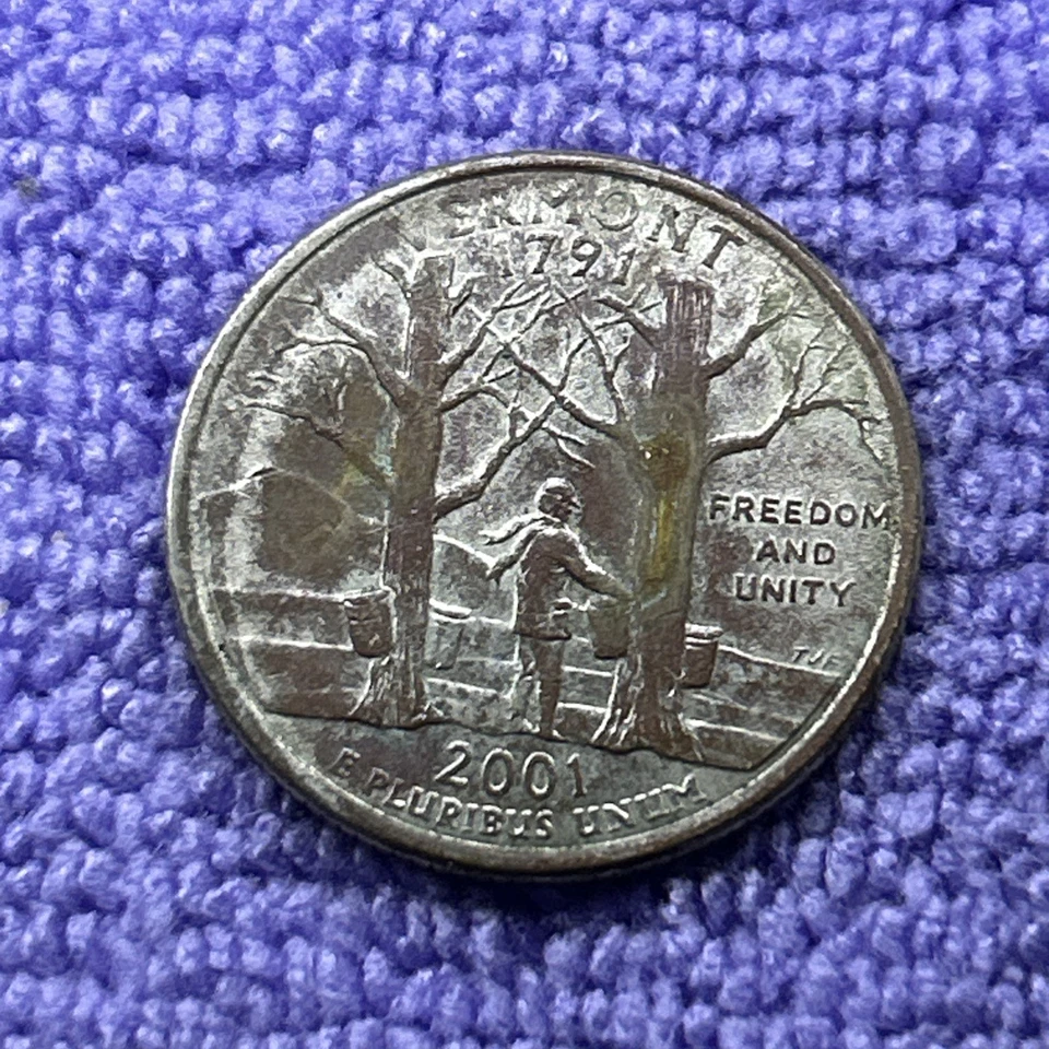2001 D 25c Vermont 50 State Error Quarter Missing Clad Layer Reverse  - Image 2 of 4