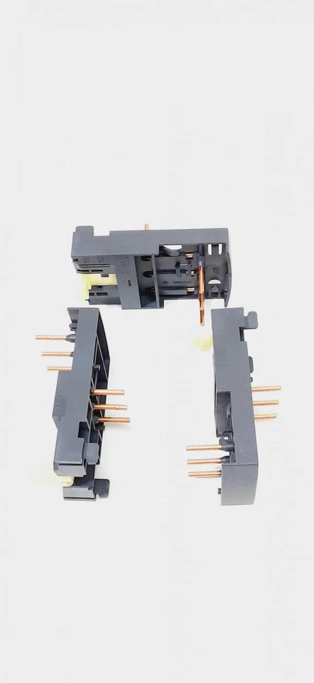 Telemecanique GV2AF3 LC1D 3-Pole Combination Block 32A Lot of 3 - Image 3 of 4