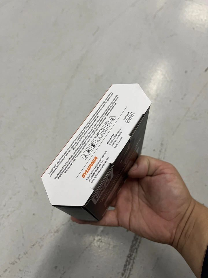 Sylvania 9005 6000K LED Ultra Powersports & Fog Headlight Bulb (2 Pack) - Image 4 of 4