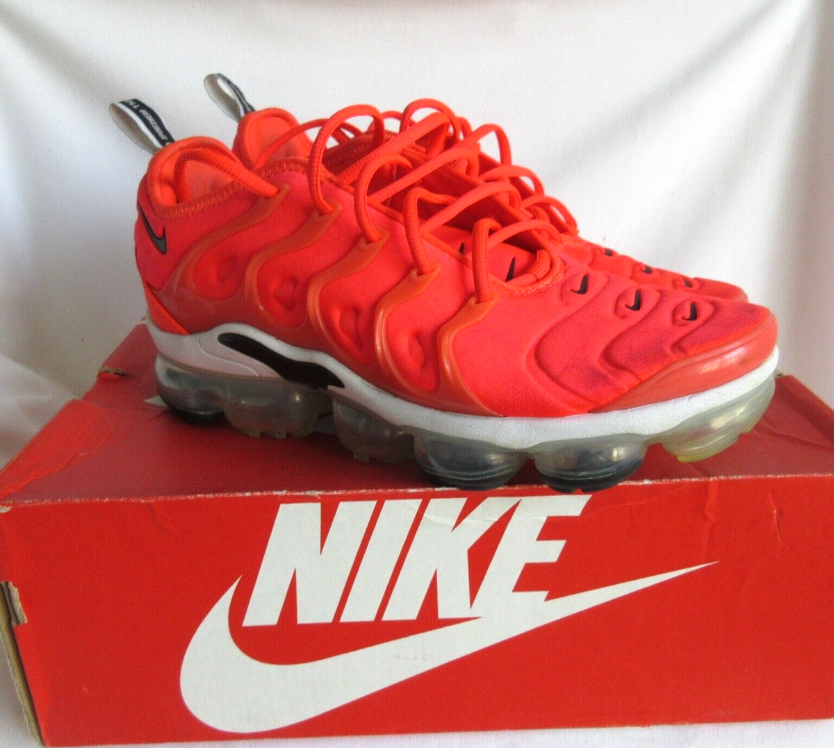 NIKE AIR VAPORMAX PLUS MEN 8.5 BRIGHT CRIMSON 2018 924453 601 W