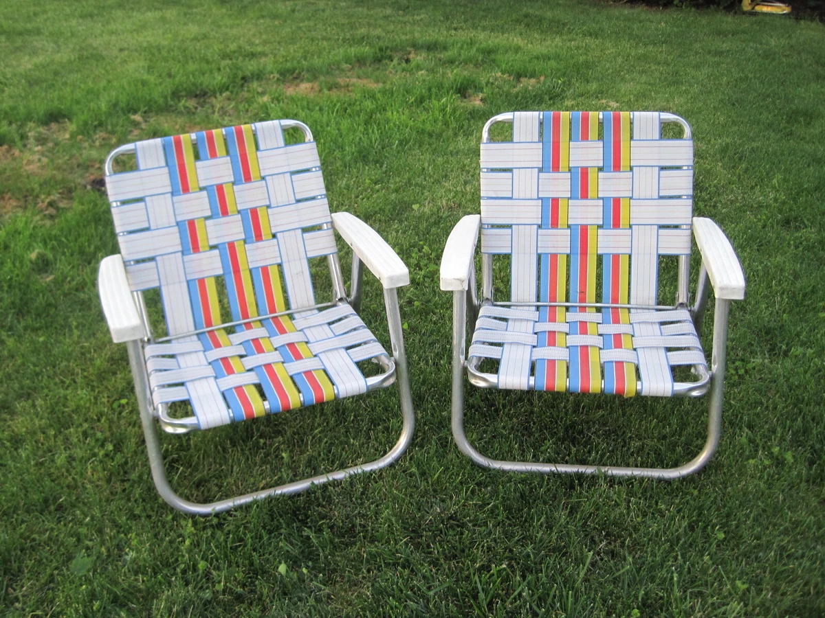 Vintage aluminum webbed lawn chairs deals