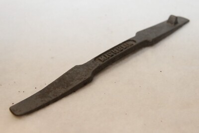 Vintage 11'' MICHELIN Advertising Tire Iron Bead Breaker Tool ''I Care'' 