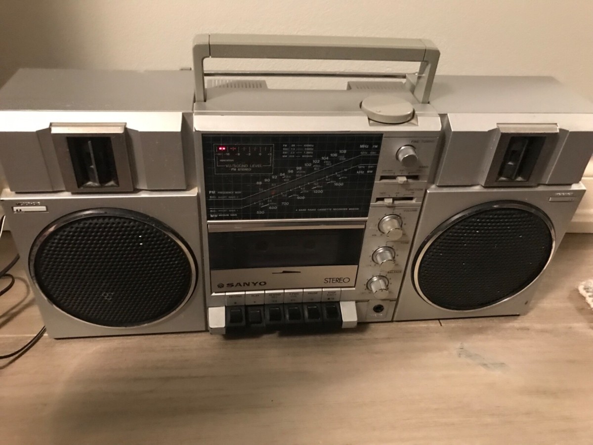 【SANYO】　専用 Sanyo M9998 – Classic Boombox