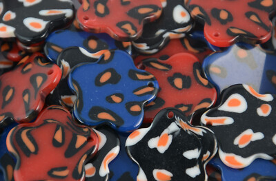 15 Stck. Blumenmuster Harz Acryl Schmuck Kostüm Design Perlen - Farbwahl