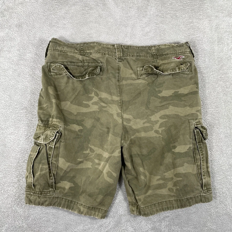 Shorts cargo camuflado masculino Y2K Hollister 36 verde skatista folgado anos 2000 - Imagem 2 de 4