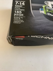 Sealed LEGO TECHNIC: Police Interceptor (42047) Shelf Wear Ek7