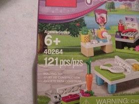 LEGO FRIENDS HEARTLAKE CITY ACCESSORY SET # 40264 NIB