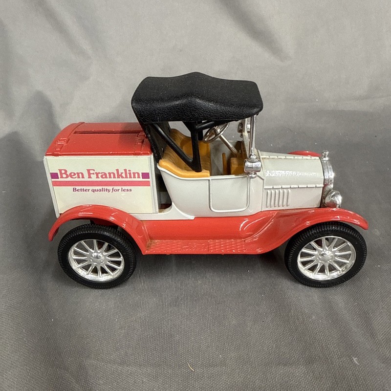 Vintage Ertl 1918 Ford Runabout die-cast metal coin bank,"Ben Franklin"