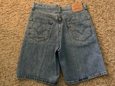 Vintage Levi's 550 Jean SHORTS Relaxed Fit - Mens tag 32 MEASURED 32x9.5  7949