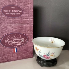 Vintage 1981 Avon Porcelain Bowl Stand Independance Day American Heirloom w Box