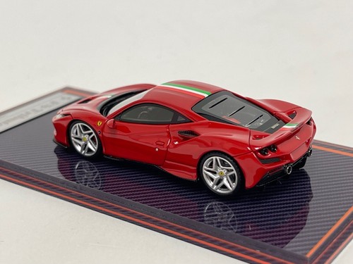 Modelo 1/64 U2 de un F8 Novitec cupé rojo/bandera italiana 399 piezas de Runner. 64-100 - Imagen 2 de 9