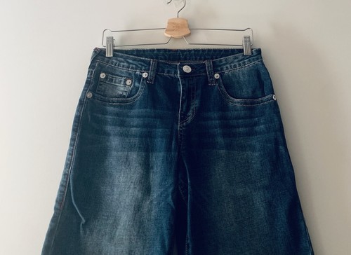 True Religion Cut-Off Jean Shorts Girls Size 20 Bermuda Raw Hem Casual Summer - Picture 2 of 8