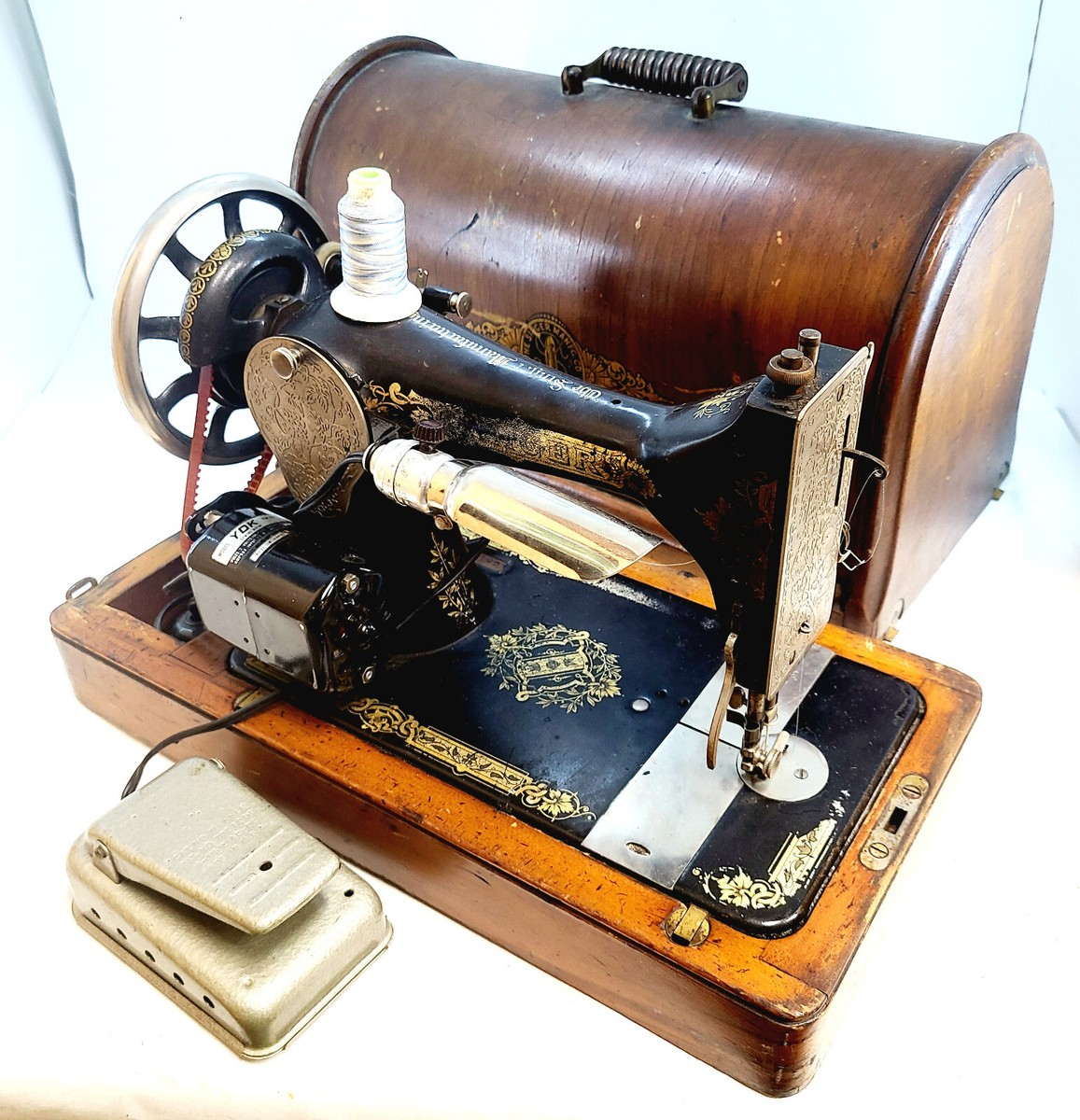 1917 Singer Electric Sewing Machine 66 Bentwood Case Well