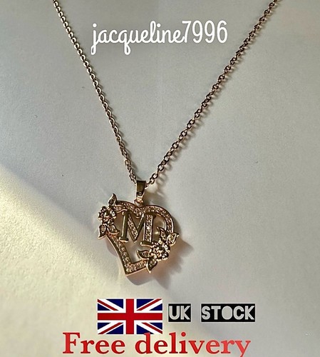 Elegant Rose Golden Heart “M” Pendant Necklace Sparkling Cubic Zirconia - 第 1/5 張圖片