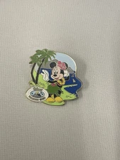 Disney Vacation Club Pin Minnie Mouse in Hawaii DVC Member Exclusive 2008