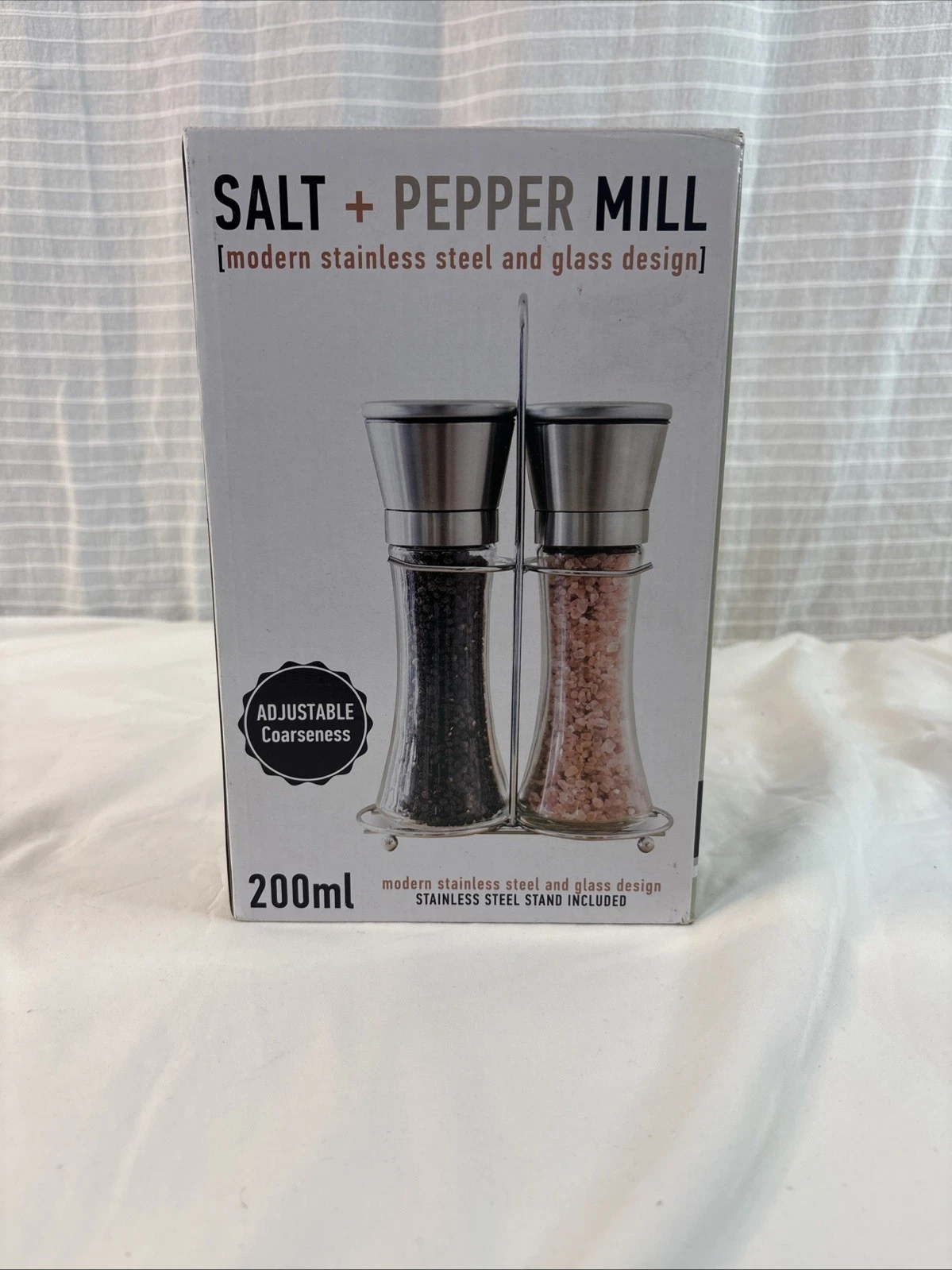 Willow & Everett Salt & Pepper Mill with Stainless Steel Stand 200ml.