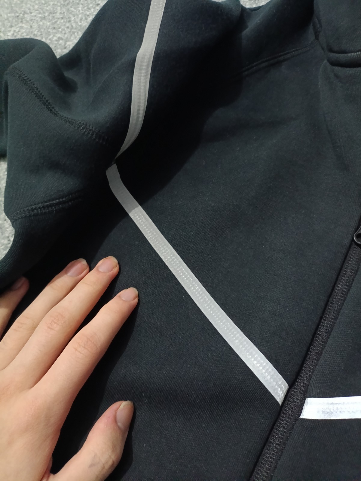New Season Black Silver Nike Reflective Tech Fleece S Rare image 6