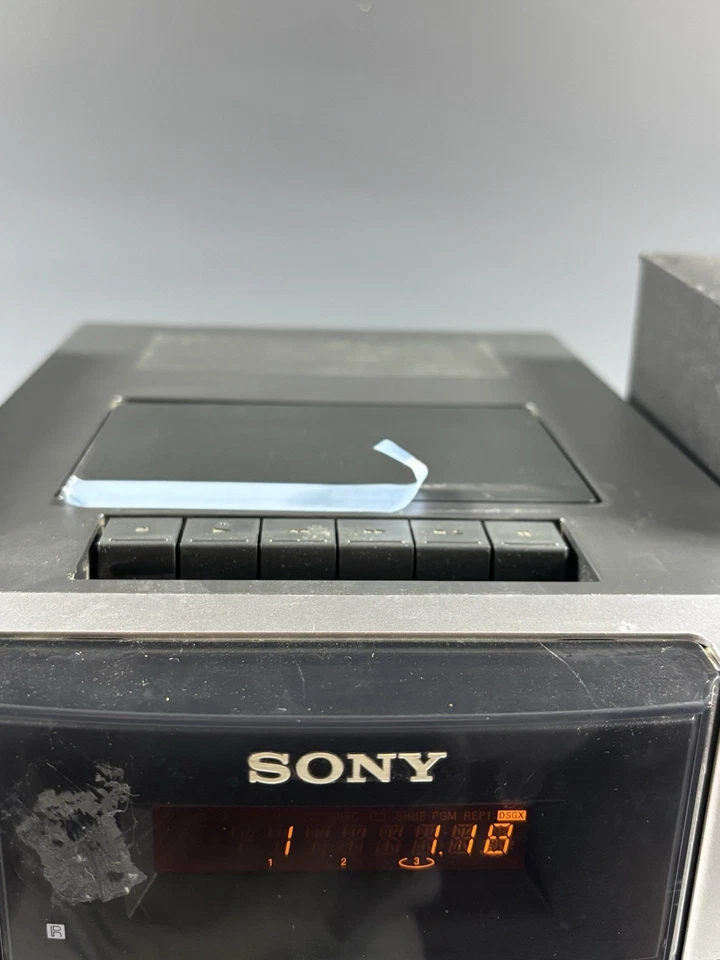 Sony HCD-EC70 Stereo System Speakers 3-Disc CD Player & AM/FM in excellent shape - Image 4 of 4