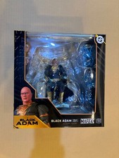 DC Mafex DC Comics Black Adam (Gold Suit)