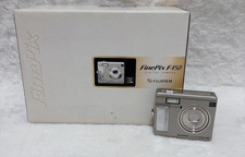 FUJIFILM FinePix F450 Gold Digital Camera 5.2MP From JAPAN