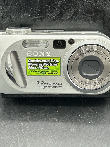 Sony Cybershot Camera Smart Zoom DSC-P8 3.2M Pixels 2 Batteries (UNTESTED)