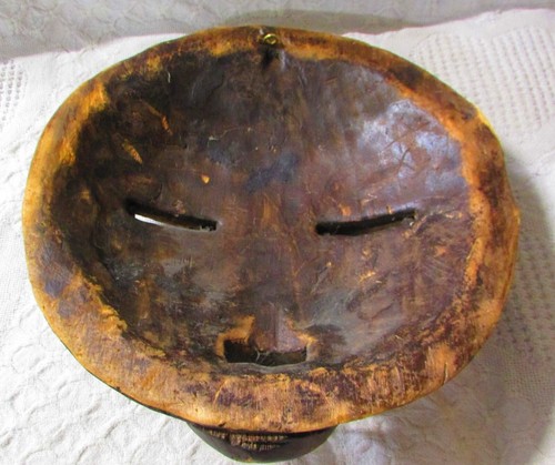 African Face Mask, Carved Wood With Shells, Beads & Metal Pieces, Wall Art - Bild 5 von 6