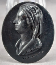 Wedgwood Artemesia / Artemisia Black Basalt P...
