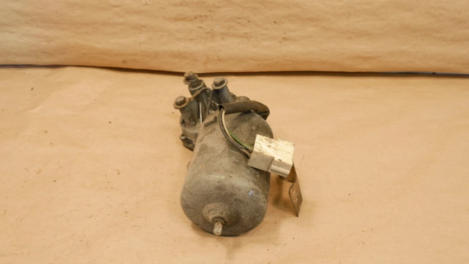 Motor de elevación de faros Ferrari 208 308 400 365 OEM PN 172535 Foto 2 de 4