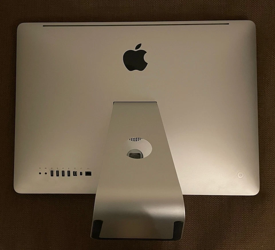 Apple iMac 21.5 2011 Intel Core i5 2.5 Ghz DDR3 8GB SATA 500GB iOS HIGH SIERRA - Immagine 2 di 4