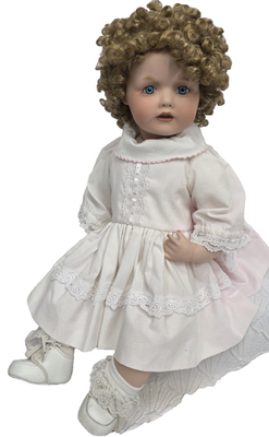 21"Vtg Porcelain Girl Doll Signed Gwen Ross Treasured Heirloom Collection Blond | eBay 21"Vtg Porcelain Girl Doll Signed Gwen Ross Treasured Heirloom Collection Blond | eBay