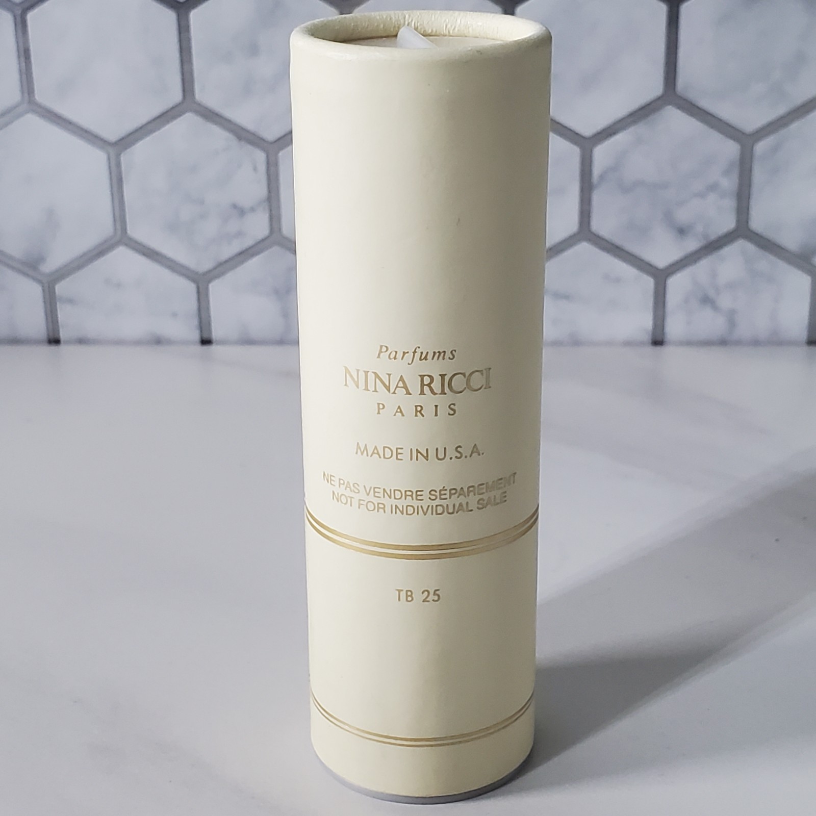 L'Air du Temps Nina Ricci Paris Set Parfum Powder Soap Rechargeable Bottle