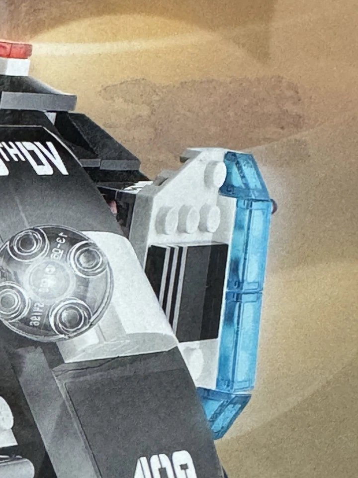 LEGO The LEGO Movie: Super Secret Police Dropship 70815 - Image 3 of 4