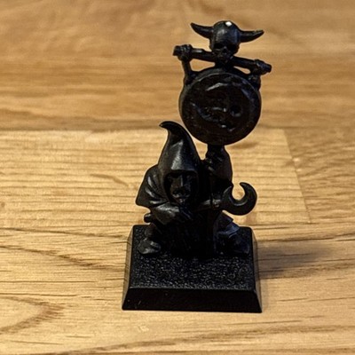 Night Goblin IJ Banner Standard Bearer Battle Skull Pass Warhammer Fantasy OOP