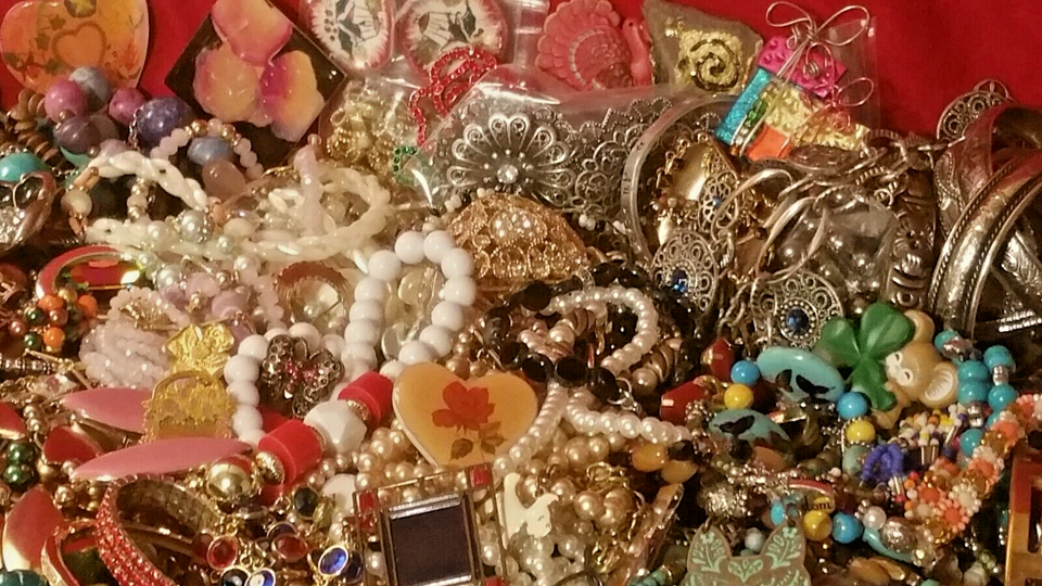Vintage Estate Modern Costume Jewelry Lots Mix *All Wear* FREE SHIPPING ...