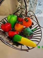 Lot of 8 Beautiful Hand Blown Art Glass Fruit And Vegetables Decorative As Is