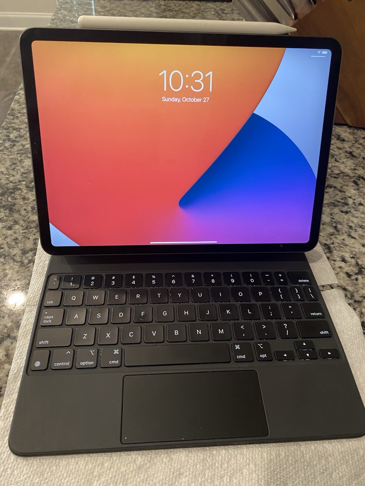 iPad Pro 11” 2nd Generation With Magic Keyboard And Apple Pencil-image