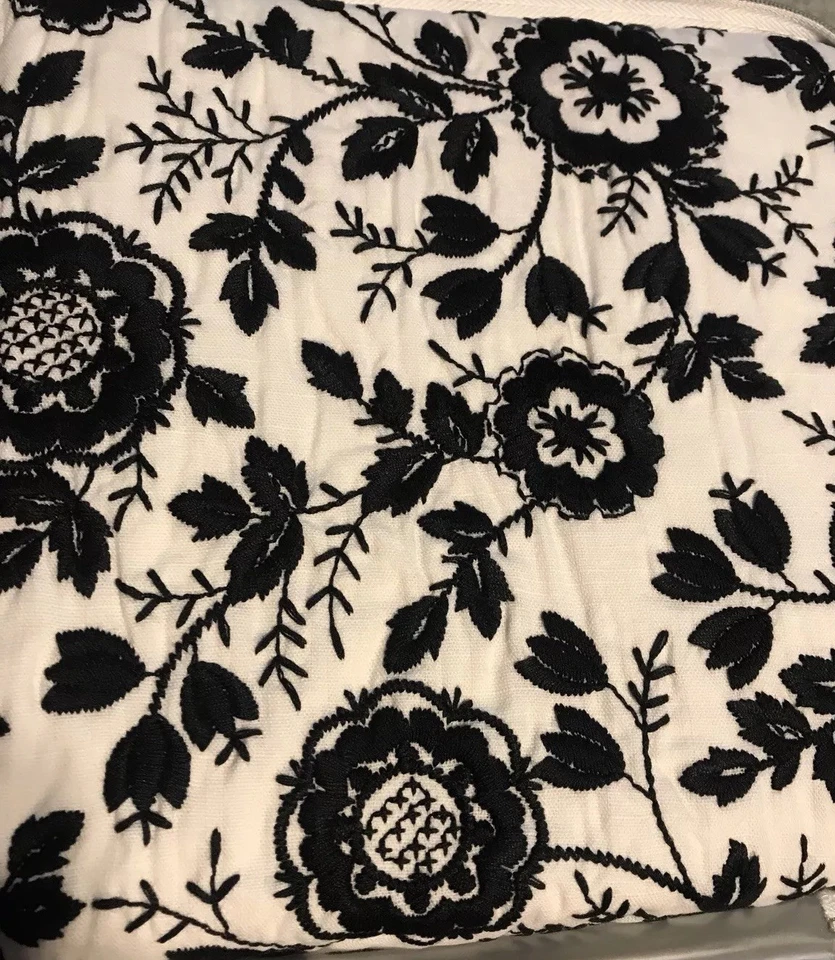 Capa de edredom king floral preto e branco cupcake e cashemere e duas fronhas padrão - Imagem 2 de 4