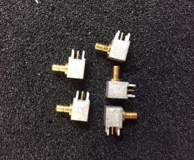 903-373J-51AB AMPHENOL  Connector RF SMB Pcb R/A Jack 5 PIECES
