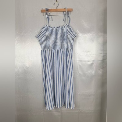Divided by H&M Tie Strap smocked Blue and White Textured Dress size XXL