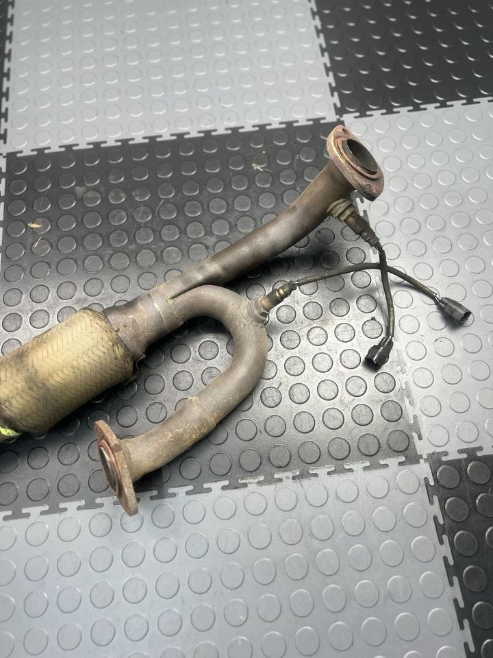 Sistema de escape Lexus Es330 2004 OEM Foto 3 de 4