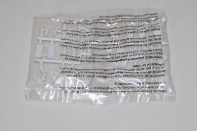 AMT 1964 OLDS CUTLASS 442 #1066  PARTS  STOCK ENGINE+OIL PAN+BATTERY+MORE 1:25