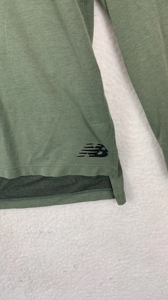 Camiseta New Balance Heathertech Hombre Mediana Hunter Verde RWT Manga Larga Foto 4 de 4